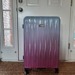 Brand New Juicy Couture Lindsey 29" Luggage, Hardside, Spinner -Fuchsia- Silver